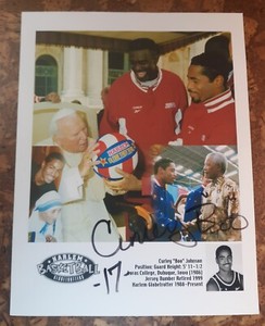 HARLEM Globetrotter CURLEY BOO JOHNSON Signed with POPE JOHN PAUL 11"x8" PHOTO