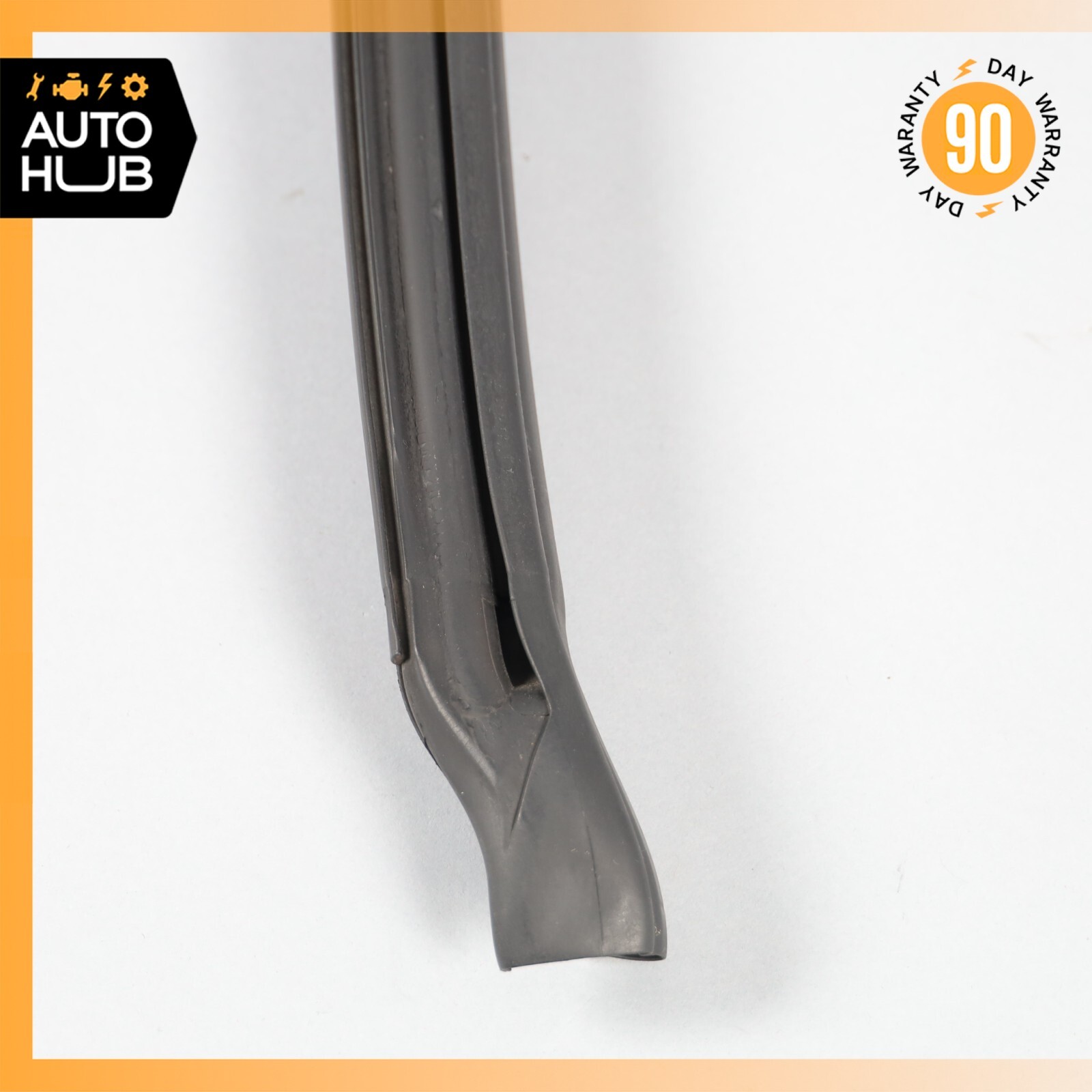 08-19 Maserati GranTurismo M145 Coupe Right Side Door Upper Seal Rubber OEM 76k