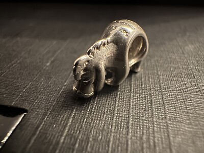 Chamilia Disney Winnie The Pooh Eeyore 22ct GOLD BOW bracelet