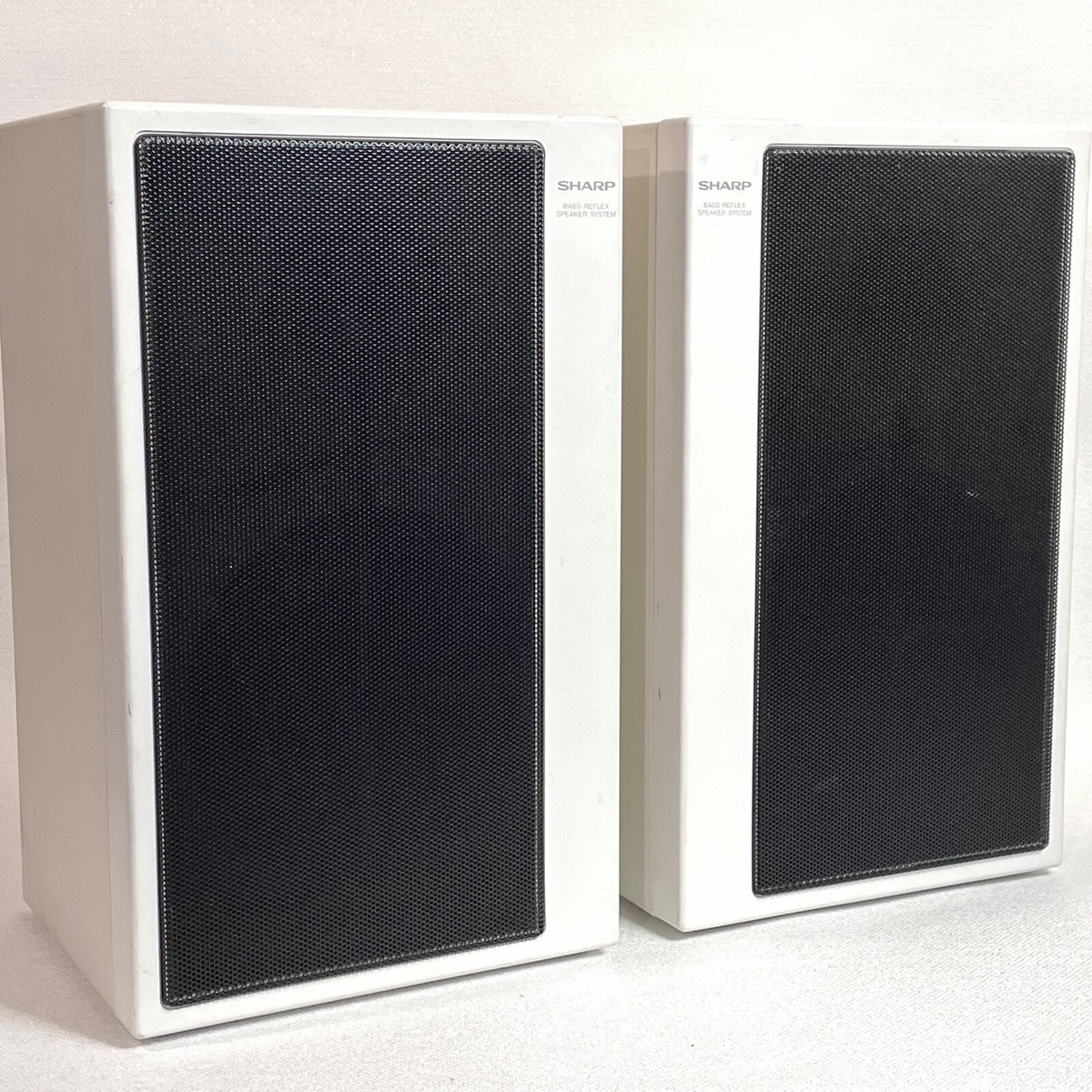 Vintage Sharp CP-F550A (W) Bookshelf Stereo Speakers - Space Age 