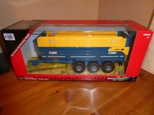 Britains 1/32 scale  Kane Tri Axle Halfpipe silage  Trailer