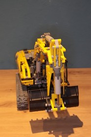 LEGO TECHNIC Motorized Crawler Excavator 8043 with Infrared Remote Control *** 2010
