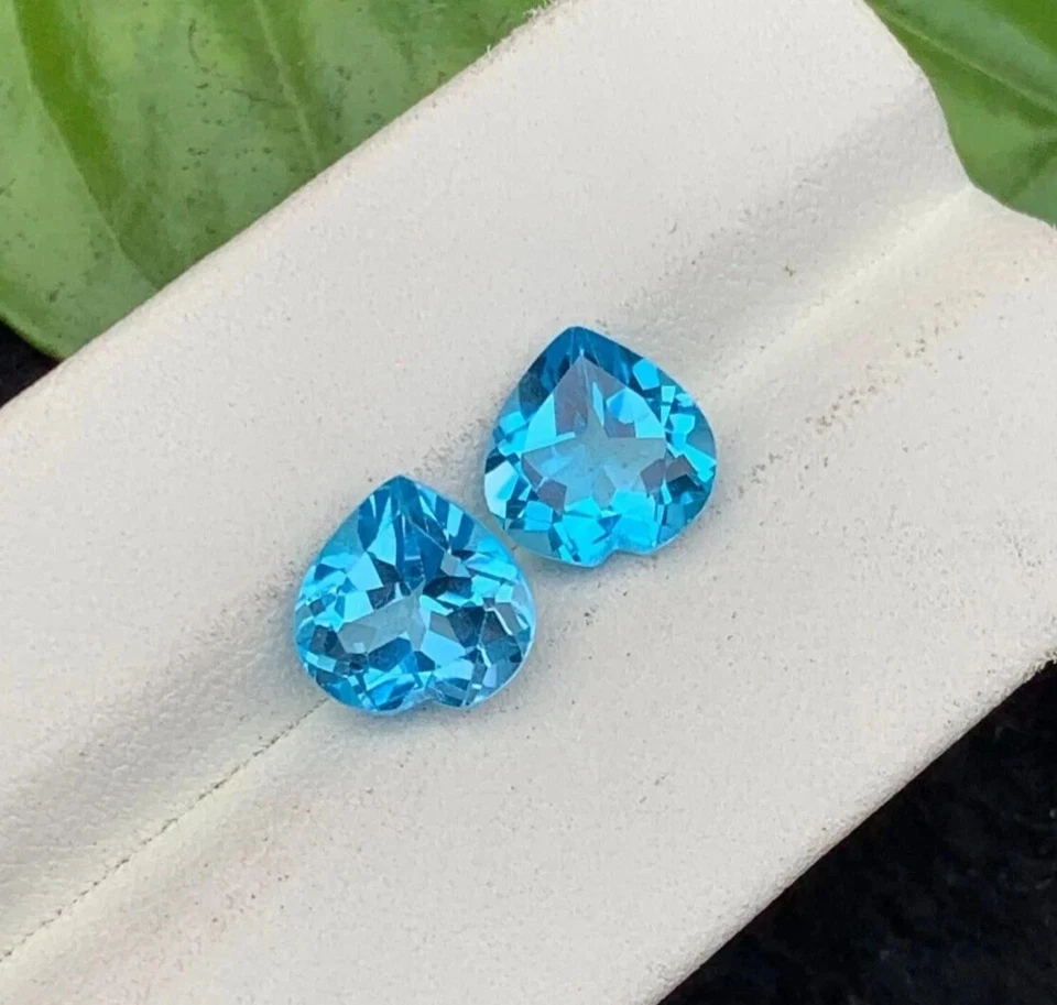 Par de piedras preciosas sueltas impecables de turmalina azul corazón natural de 10 quilates 2 piezas Foto 2 de 4