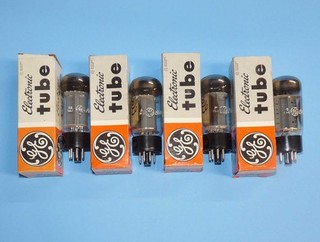 Tubi di alimentazione Quad GE General Electric 8417 NOS