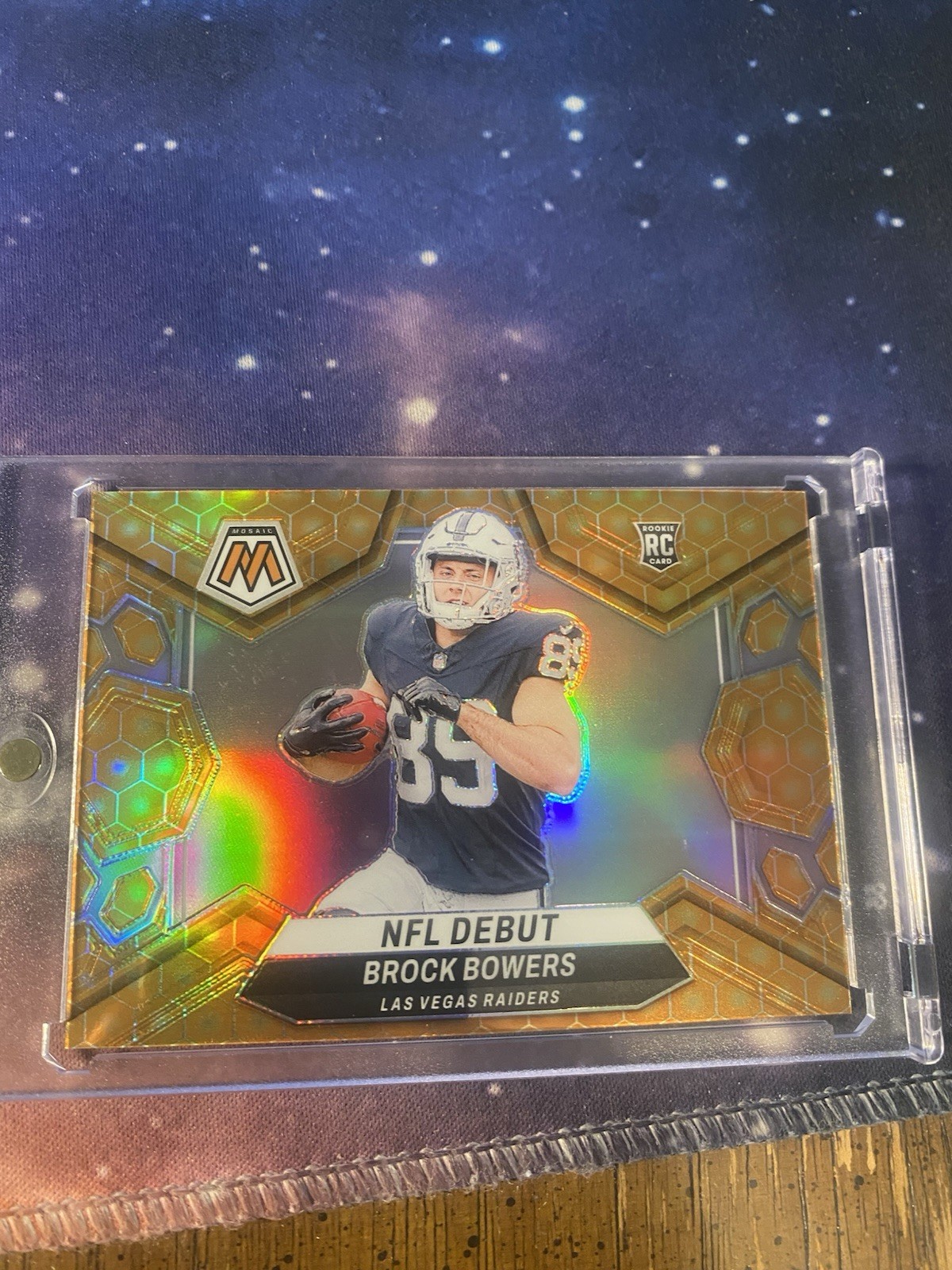 2024 Panini Mosaic - NFL Debut Brock Bowers #286 Honeycomb Prizm (RC)