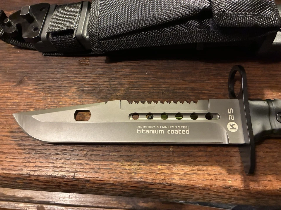Cuchillo bayoneta táctico RUI 32067, hoja recubierta de titanio, difícil de encontrar, vaina Foto 2 de 4