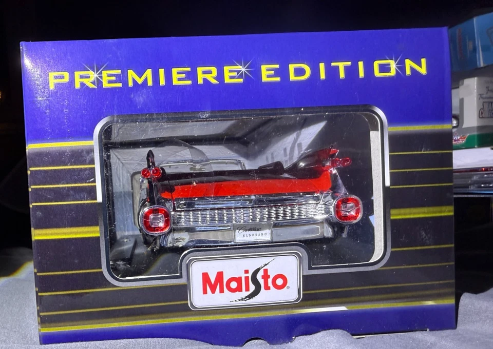 Maisto 2010 Premiere Edition 1959 Cadillac Eldorado Biarritz escala 1/18 diecast Foto 4 de 4