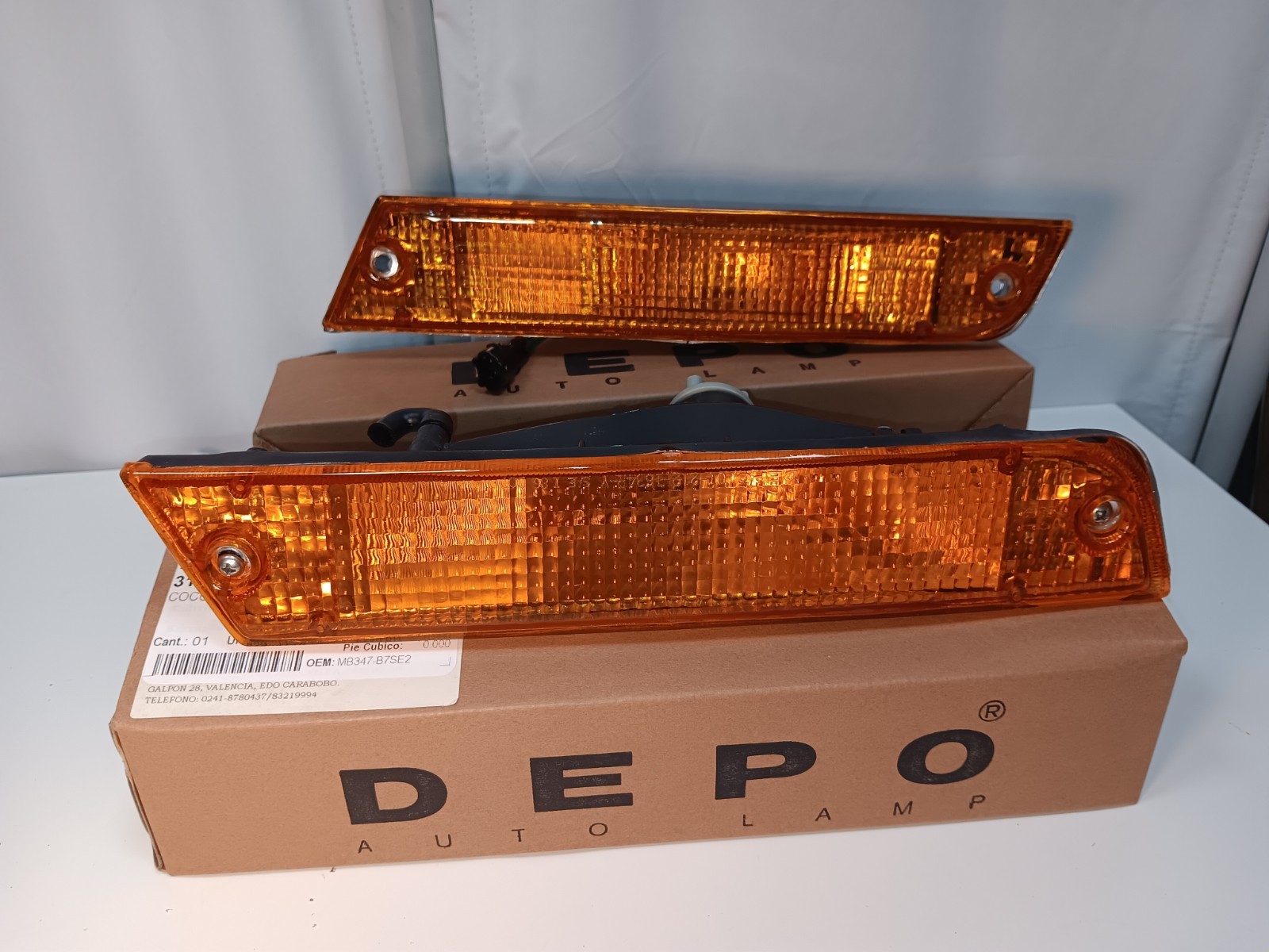 80-90 Fits Toyota Land Cruiser Fj62 Front Parking Lights Set Luces Parqueo - Photo 1