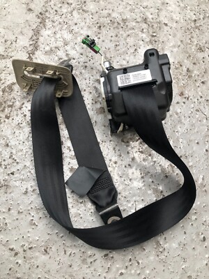 Volvo XC60 Seat Belt 39818866 Rear Centre Middle Se Lux 2016 s36