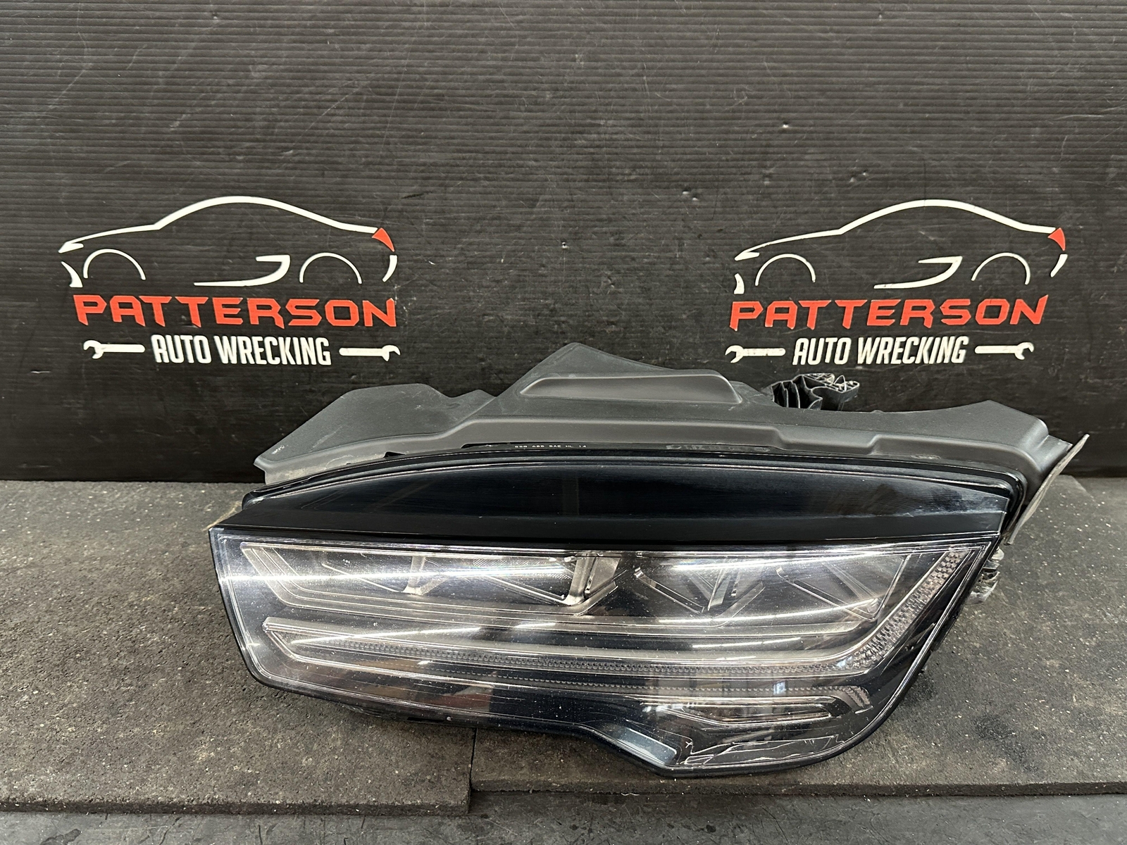 Audi OEM 2016 A7 Quattro-headlight Head Light Headlamp 4G8941773M 