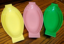 3pc DARI-DELITE 9.5x3.75 Banana Split Plastic Dishes MCM Yellow Pink Green   986