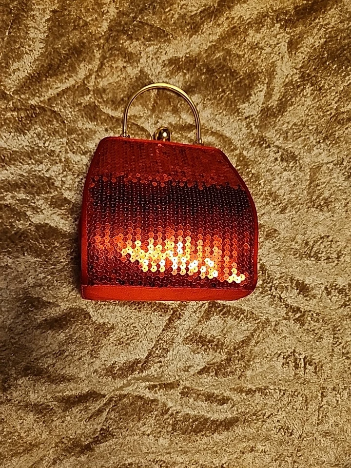 Moschino Red Sequins Party Clutch Bag - Image 2 of 4