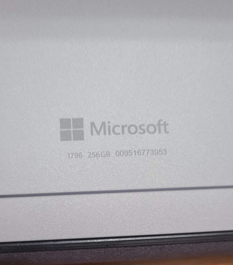 Microsoft Surface Pro 5th Gen Model 1796, 256GB New keyboard Microsoft Surface Pro 5th Gen Model 1796, 256GB New keyboard