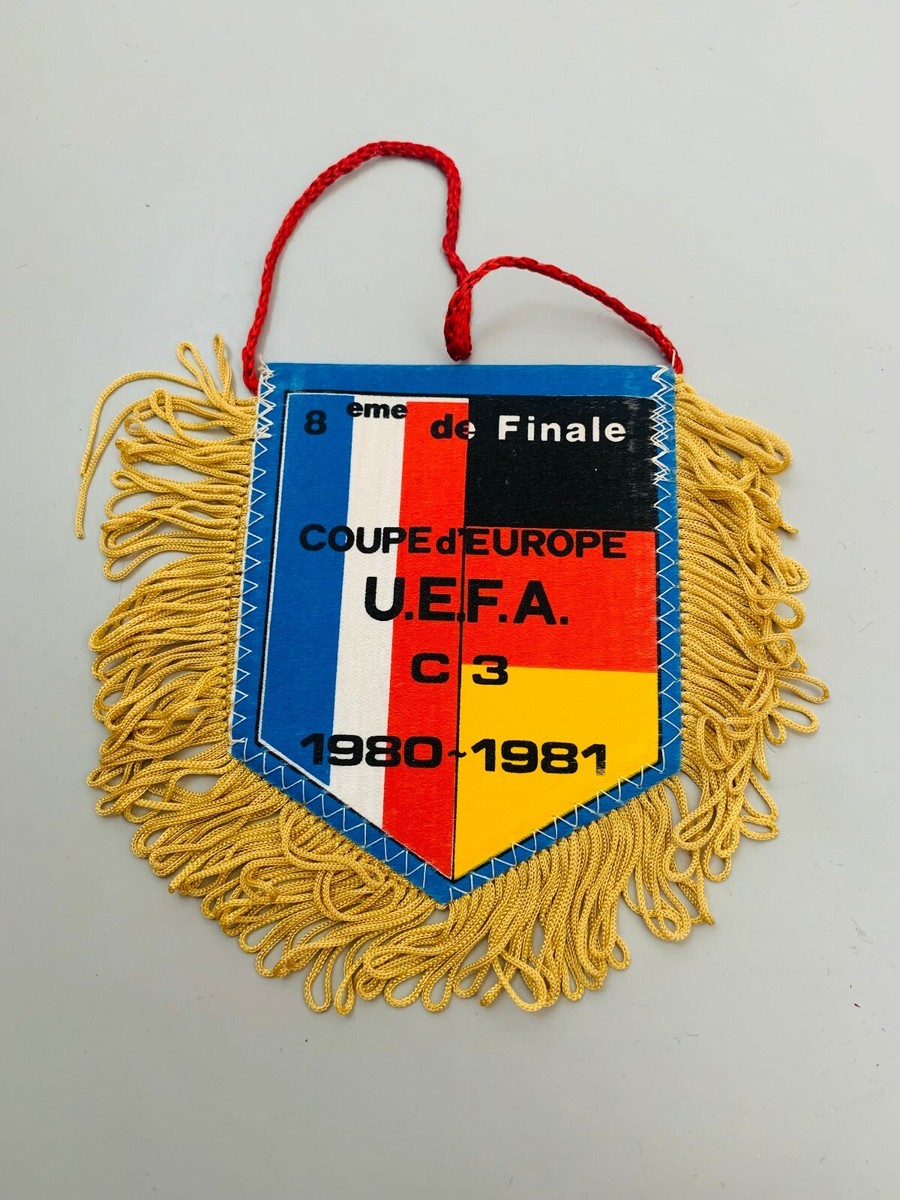 FC Sochaux - Eintracht Frankfurt fanion match coupe UEFA 1981 vintage football