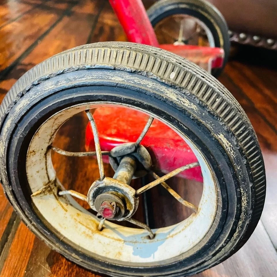 Triciclo AMF Junior de metal rojo años 60 Foto 4 de 4