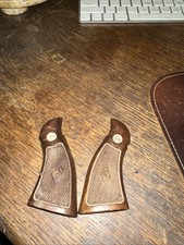 Vtg Wooden Grip Smith Wesson Diamond Walnut Grip Panels Square Butt Vtg Wooden Grip Smith Wesson Diamond Walnut Grip Panels Square Butt