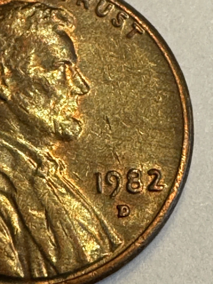 1982-D Lincoln Penny Small Date 1C Off-Center Rotated Die Error Transition Coin - Image 4 of 4