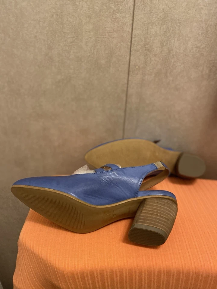 Miz Mooz Womens Enya Pump Heel Size 6.5 M Blue Round Toe Slingback Embellished  - Image 4 of 4