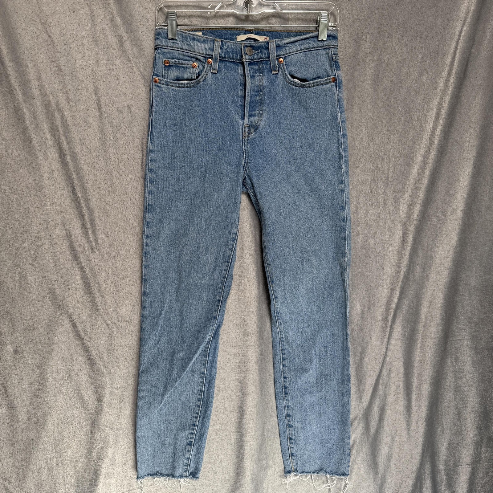 Levis Premium Wedgie Jeans Womens 26 Blue High Rise Button Fly Raw Hem Ankle