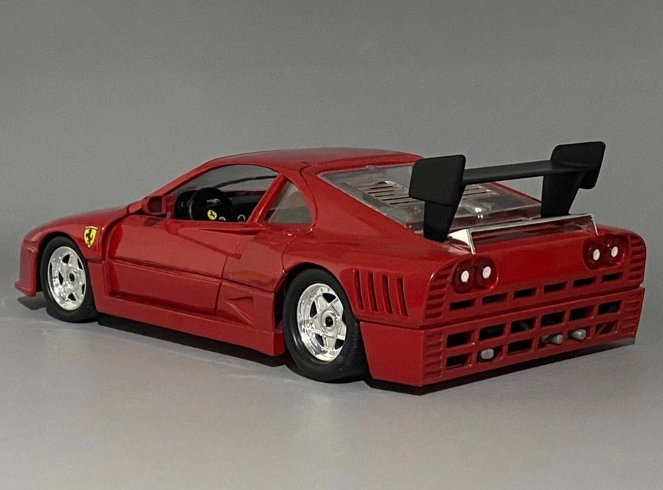 Jouef Evolution 1/18 Ferrari 288 GTO Evoluzione Red - Image 4 of 4