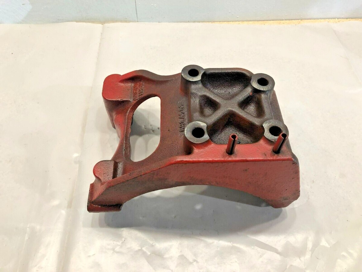 Cummins ISB 6.7 DIESEL ENGINE Alternator Support Bracket 4947369  