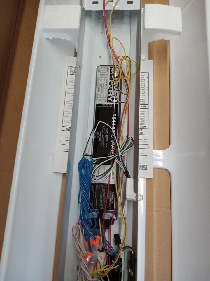 LITHONIA LIGHTING AFP 2 54T5HO 277 GEB10PS90 EL14 EMERGENCY FIXTURE. NEW - Image 2 of 4