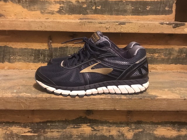 brooks men's beast 16 running shoes