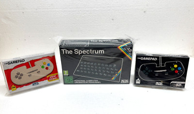 The Spectrum mit Zubehörpaket | 48 Spiele + 2 USB Gamepads in Black & Cream