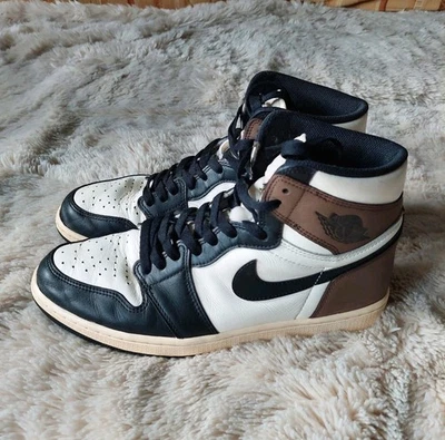 EU Größe 45 - Jordan 1 Retro OG High Dark Mocha