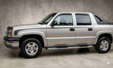 Chevrolet Avalanche Hockey Outline Stripe 3M Vinyl Sticker Graphic Decal 03-2006