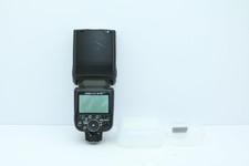 Near Mint Nikon SB-900 AF Speedlight Flash for Nikon Digital SLR Cameras
