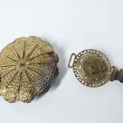 Metal Flower Link Belt w/ Carved Green Glass 26 display picture 1