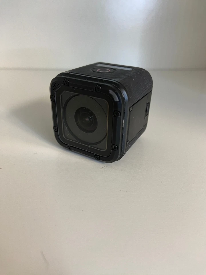 GoPro HERO Session 8MP HD Action Camera Black w/ Frame Mount – Used - Image 4 of 4