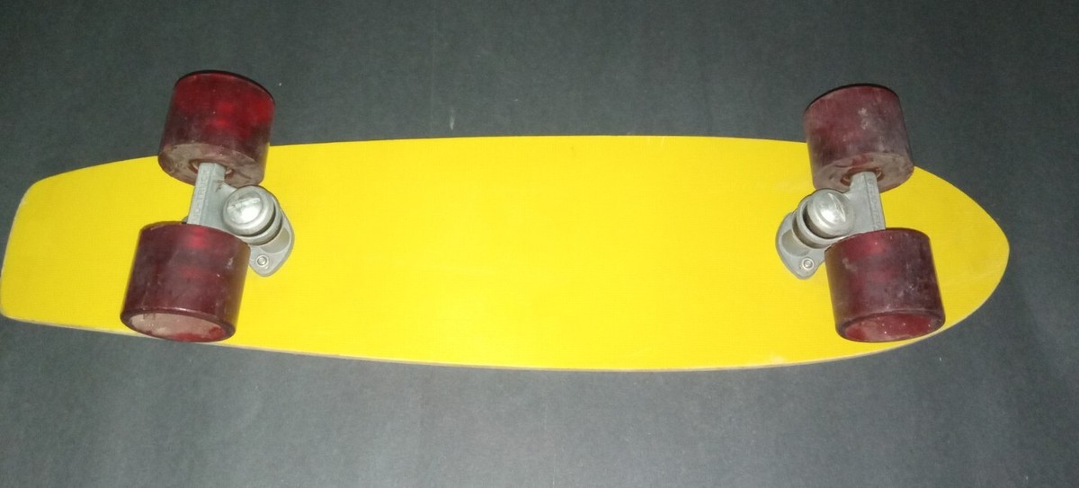 Vintage 70's MX PRO STAR Yellow Plastic Skateboard Stud