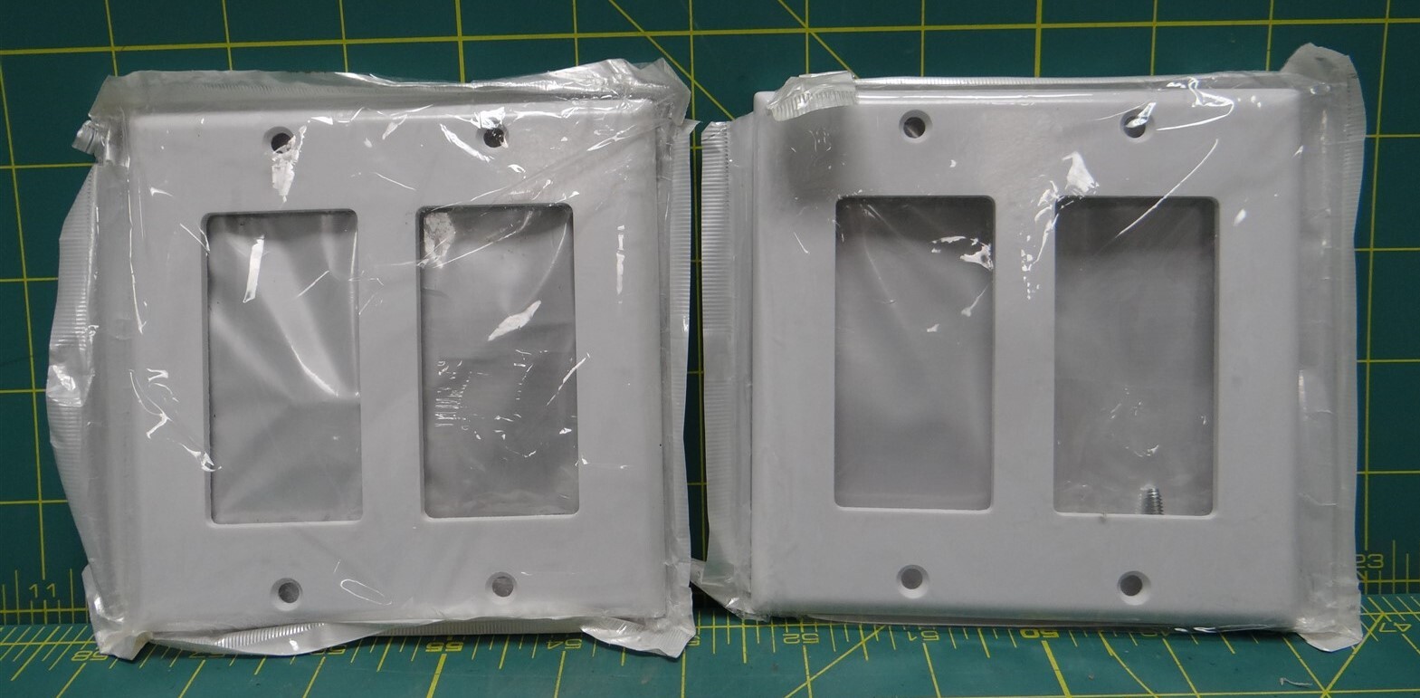 Leviton Dual Wall Plate 5C257 Catalog No. 80409w White for sale online