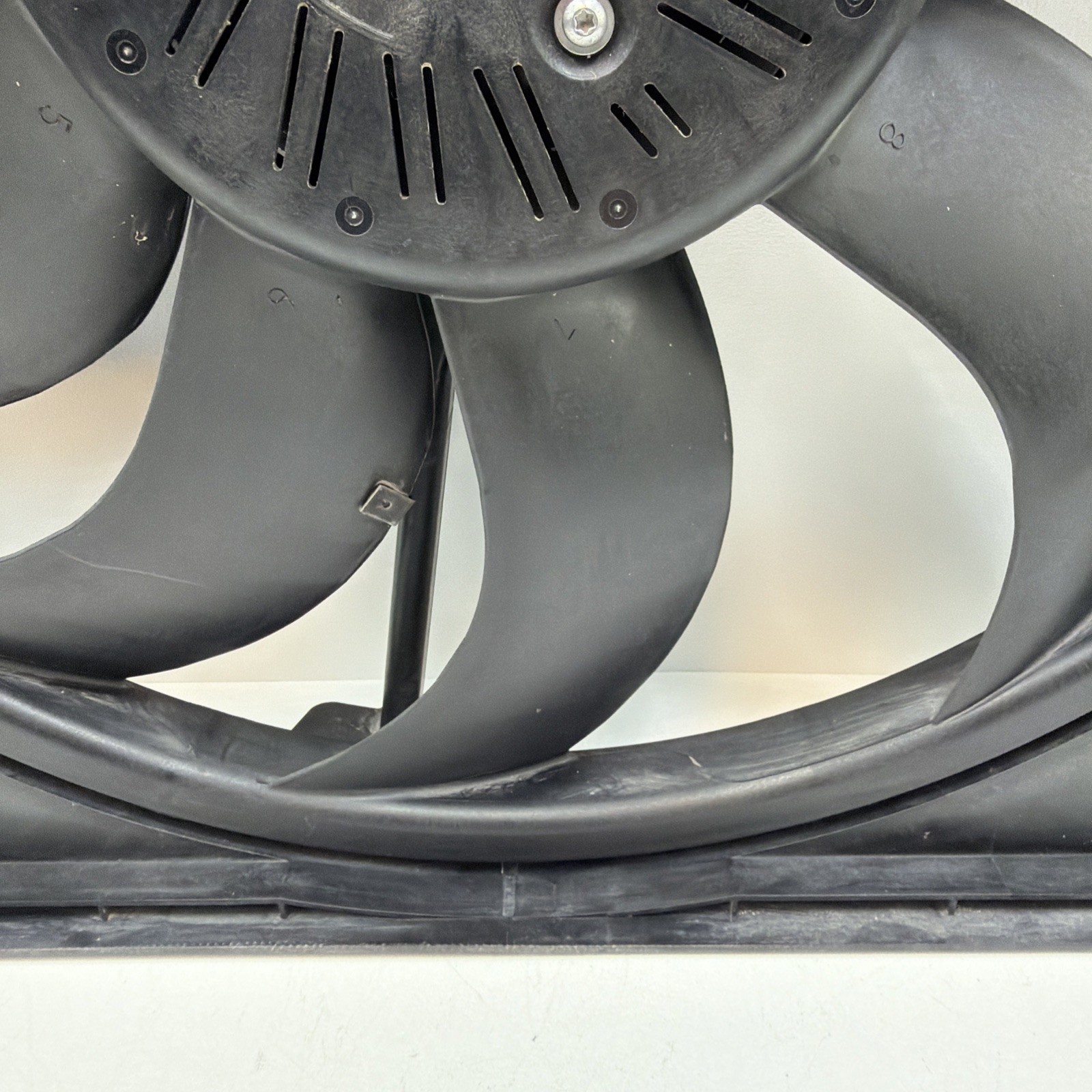 🟢2014-22 Maserati Ghibli M157 Engine Radiator Cooling Fan Motor Assembly OEM🟢