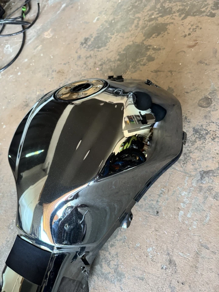 Kawasaki Ninja h2 2016 pintura OEM  Foto 2 de 4