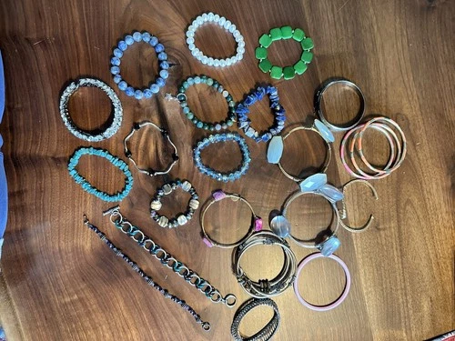 Vtg - Mod Costume Jewelry Lot of 23 Bracelets Stretch Hinge Clasp Enamel Bangles