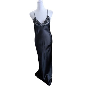 sachin and babi light blue dress Katie Price is auctioning off her wedding dress - on eBay! main image 1