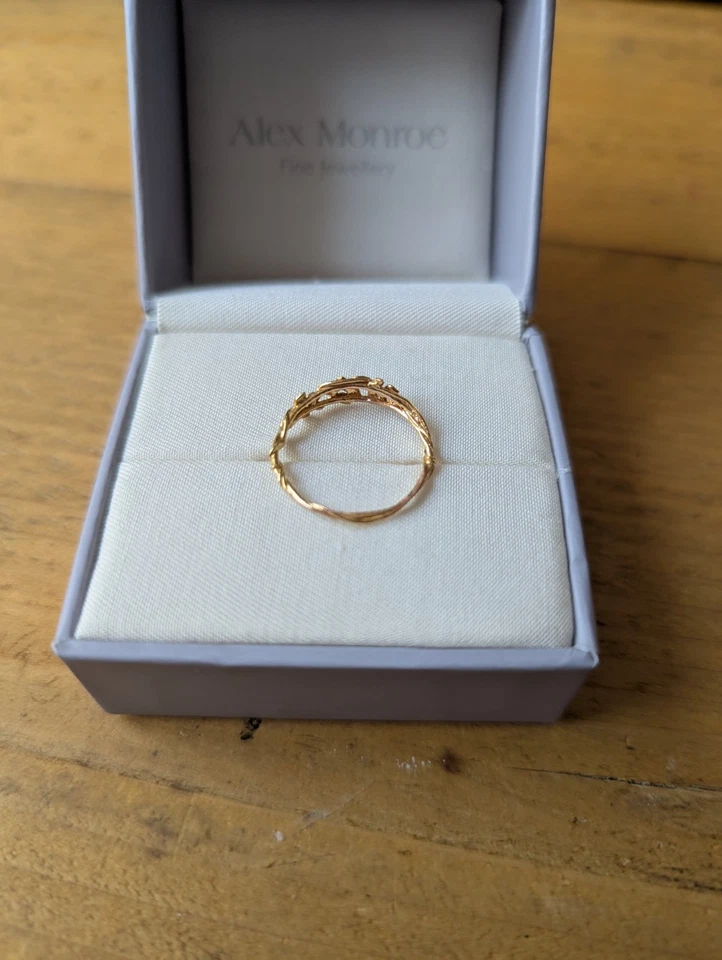 Alex Monroe Fine Jewellery Rose Petalum Band 18ct Rose Gold Ring Size M with Box - Image 3 of 4