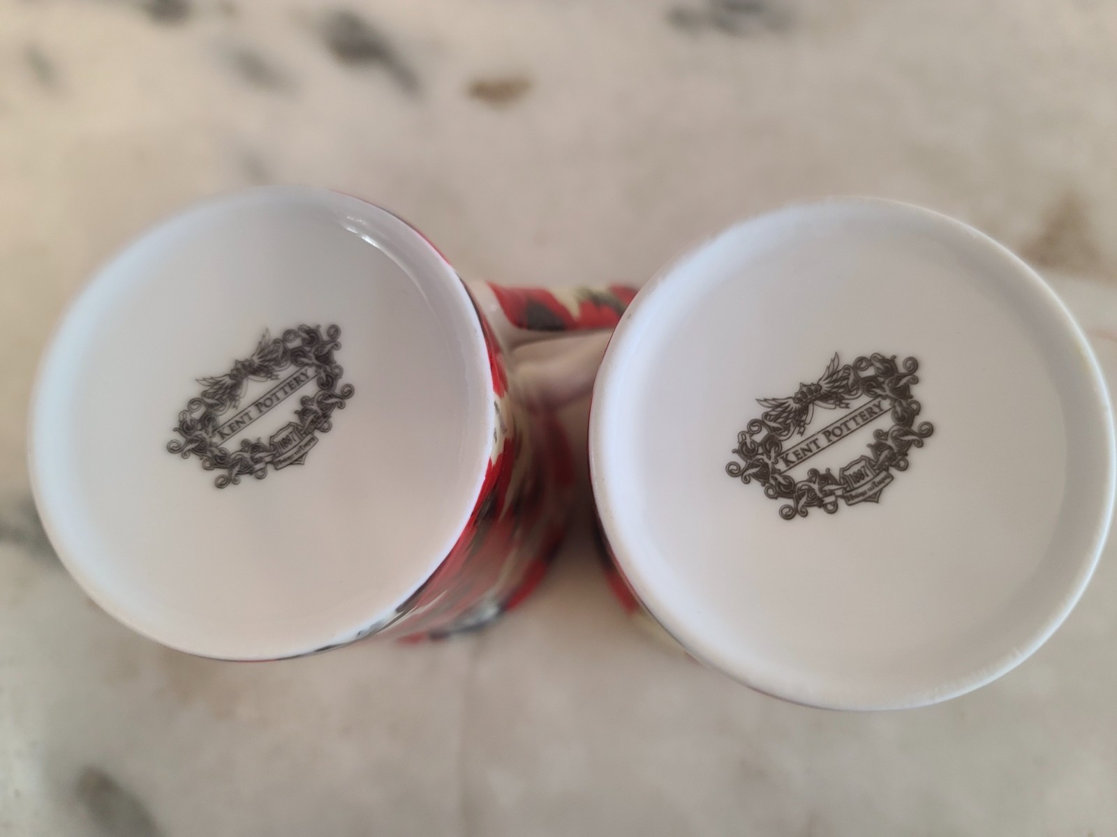 4-PIECE Set: Red Poppies Kent Pottery Mug & Home Essentials Tray & Coaster thumbnail 2