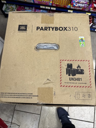 JBL PartyBox 310 Portable Bluetooth Party Speaker Outdoor Splash Proof LED NEW - Picture 2 of 3