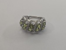 925 Sterling Silver 1960s Ring Size 8 Round Peridot 4mm Natural Gemstone Jewelry