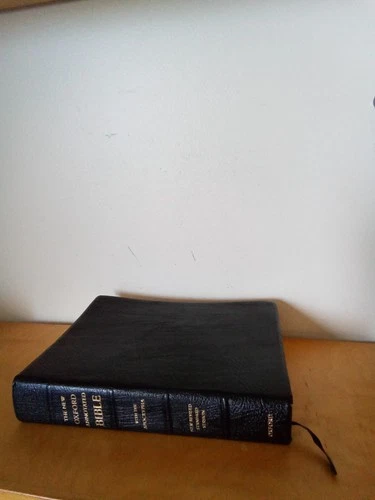 THE NEW OXFORD ANNOTATED BIBLE WITH THE APOCRYPHA-NEW REVISED STANDARD VERSIONS