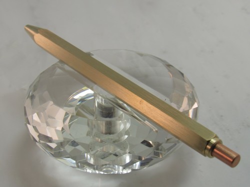STUNNING BRASS HEXAGONAL CLICK TACTICAL PEN WITH ROSE GOLD PUSHER - Picture 4 of 4