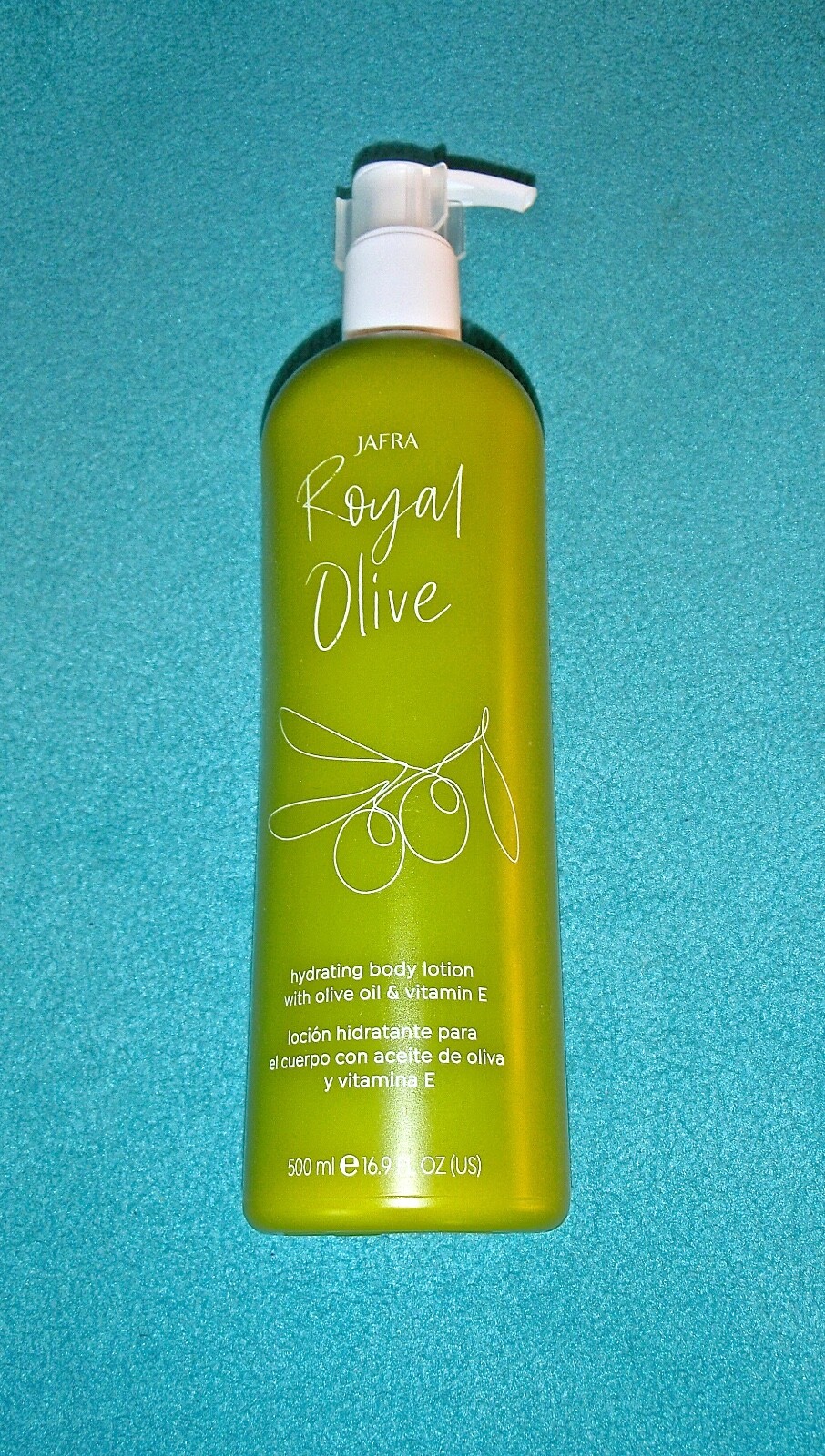 JAFRA ROYAL OLIVE HYDRATING BODY LOTION WITH OLIVE OIL & VIT. E 16.9 FL