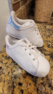Adidas Toddlers Size 4K White Purple Iridescent Stan Smith Crib