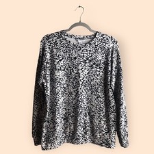 Athleta Balance Printed Pullover Crewneck Sweatshirt Black White Animal Print S
