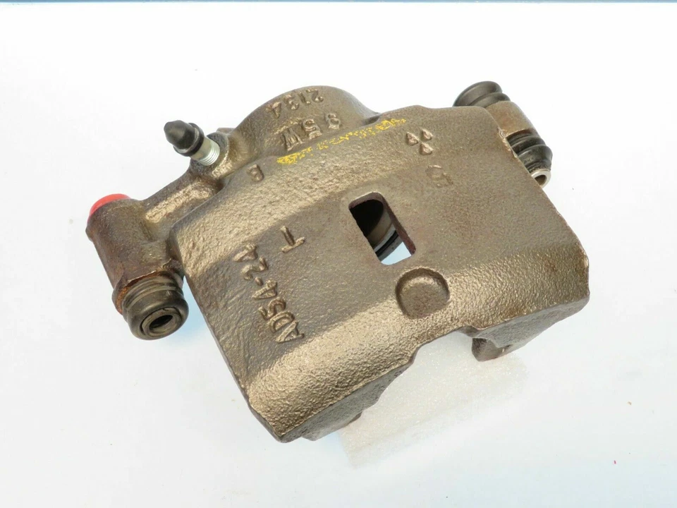 Pinza de freno delantera derecha para Mitsubishi Cordia Eagle Summit Chrysler Colt Foto 4 de 4