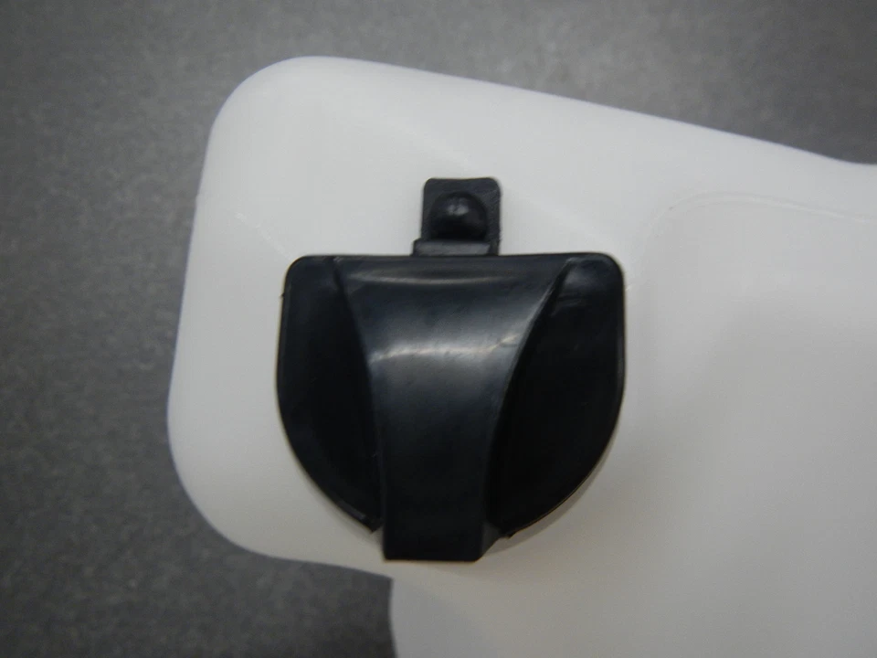 Buick Skylark Special GS frasco reservatório garrafa lavadora de para-brisa 1964 1965 1966 - Imagem 2 de 4